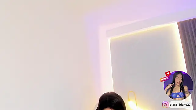 ciara_blake Adlı Modelin Canlı XXX Sohbeti