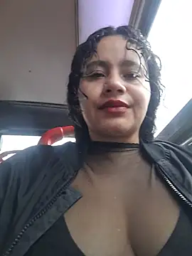 Yaya_paid live XXX chat