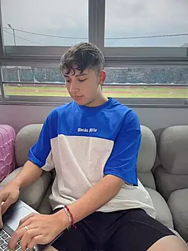 OLIVER_K's Live XXX Chat