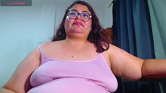 Chat XXX en directo de ashelymalefica