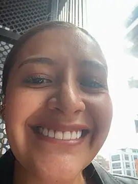 XXX chat uživo modela alana_69