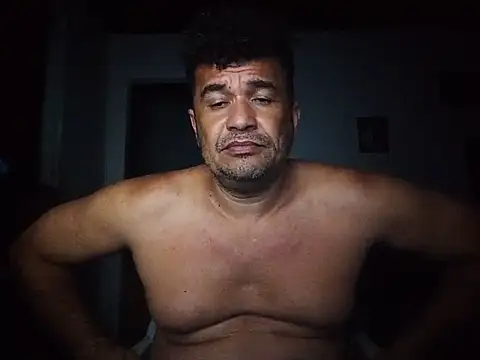 tarra122 élő XXX-chatje