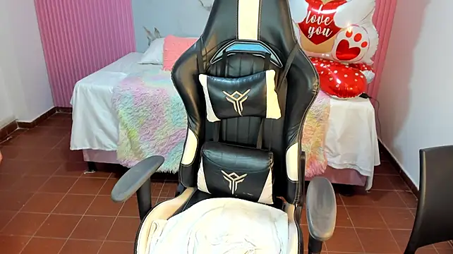 Czat XXX na żywo – samy_19_