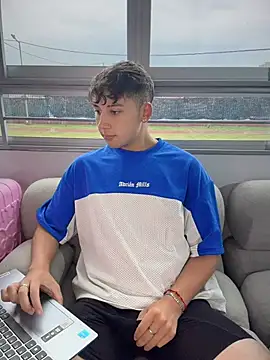 OLIVER_K XXX чат на живо