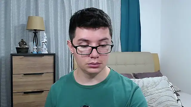 Živý XXX chat BlackFoXXX69