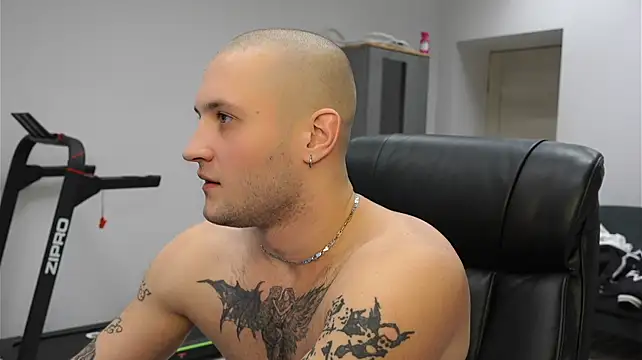 Igor_Wilde Adlı Modelin Canlı XXX Sohbeti