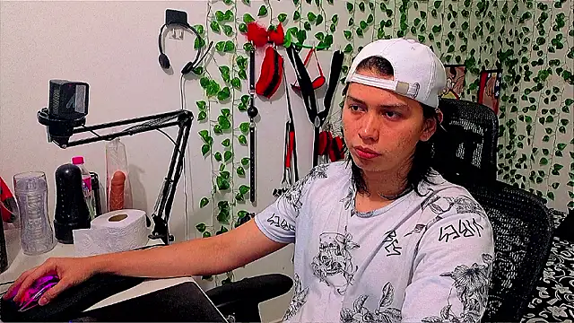Andy_gray Chat XXX in diretta