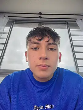 Chat +18 de OLIVER_K ao vivo