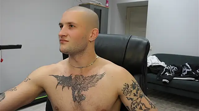 Igor_Wilde Adlı Modelin Canlı XXX Sohbeti