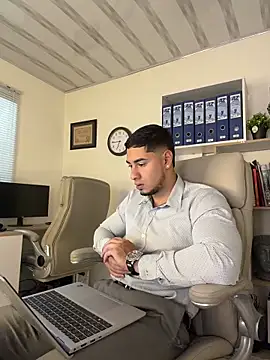 Dimitri_Colleman Adlı Modelin Canlı XXX Sohbeti