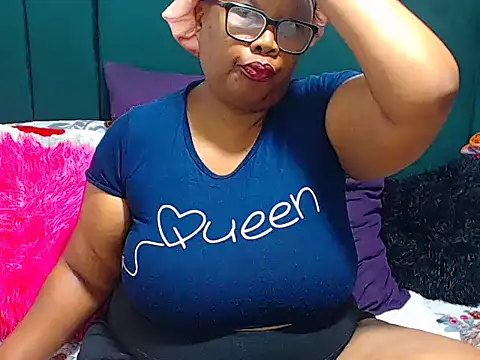 BUSTYTUMIXX23 Live XXX-Chat