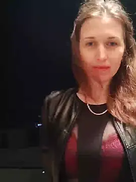 irresistibelle's Live XXX Chat