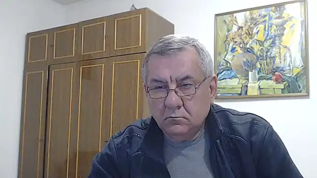 Онлайн чат XXX machomale3