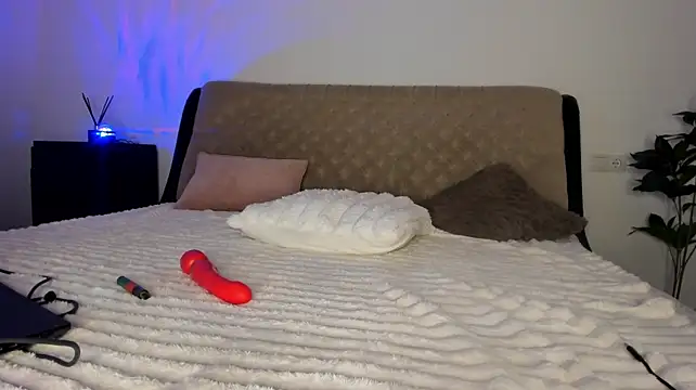 PlayfulDaisy's Live XXX Chat