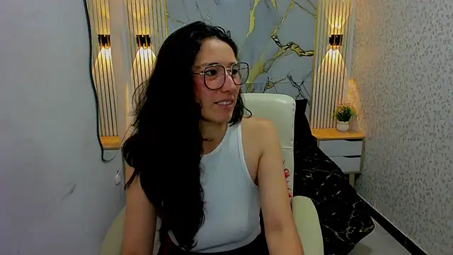 Sarah_Clarc Chat XXX live