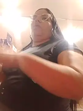 BethaXXX 라이브 XXX 채팅