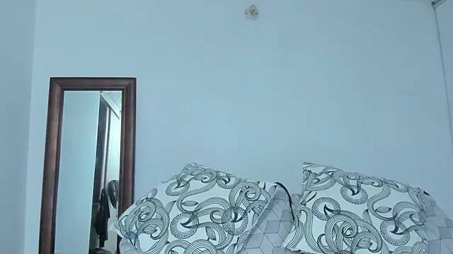 دردشة KingLevi01 الجنسية المباشرة