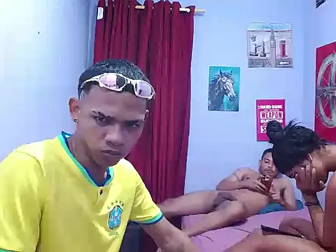 black_twinks Live XXX Chat