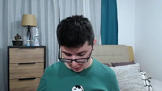 BlackFoXXX69 现场XXX聊天