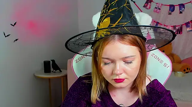 ElinaVale Chat XXX in diretta