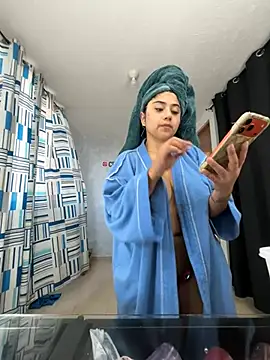 Monica17 现场XXX聊天