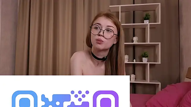 צ'אט XXX בשידור חי של SunnySmileXO