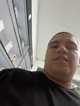 Patricio_02's Live XXX Chat