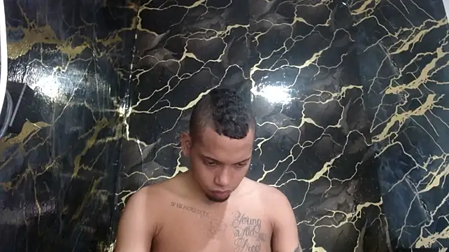 drako_monster élő XXX-chatje