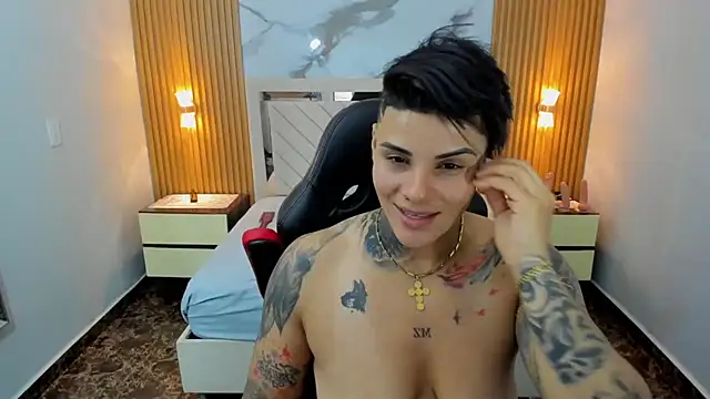 KAROLLJONES1 网络视讯表演