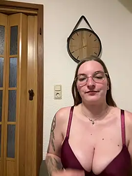 XXX chat uživo modela BadGirl-Energy