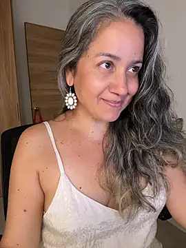 Živý XXX chat AVRAKEHDABRA