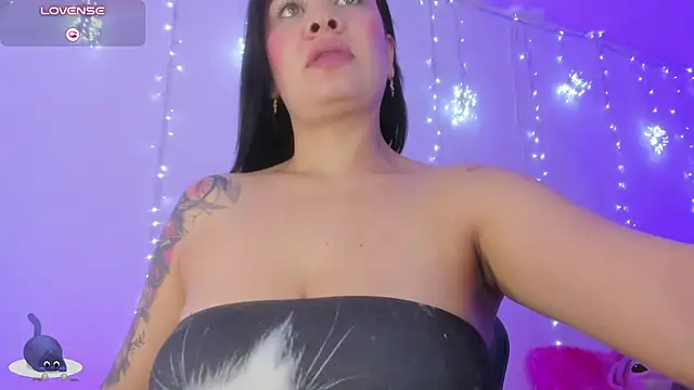 Chatroom XXX en direct de roseliam25