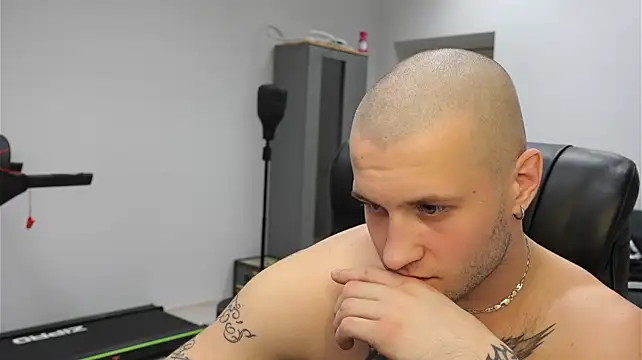 Chatroom XXX en direct de Igor_Wilde