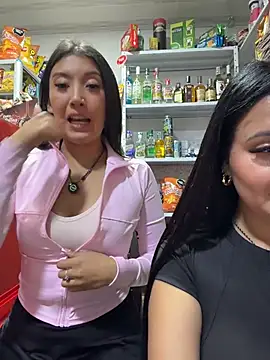 צ' אט XXX בשידור חי של Sara_fun