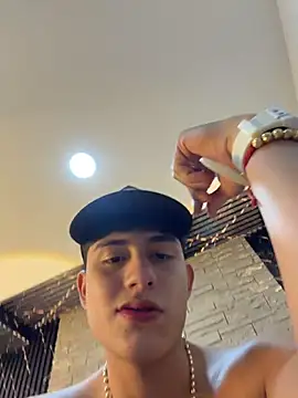 Lander_Cruz XXX чат на живо