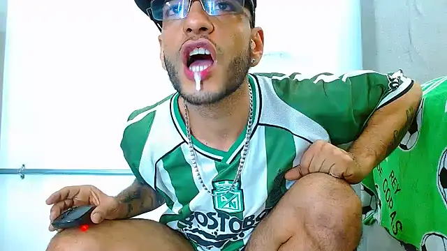 Alphamaster_92 Live XXX-Chat