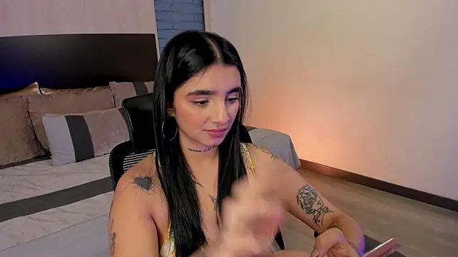 دردشة Abriil_cutee الجنسية المباشرة
