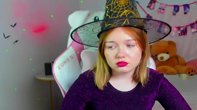 Chat XXX en directo de ElinaVale