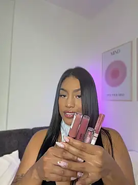 Sara_mocca_'s Live XXX Chat