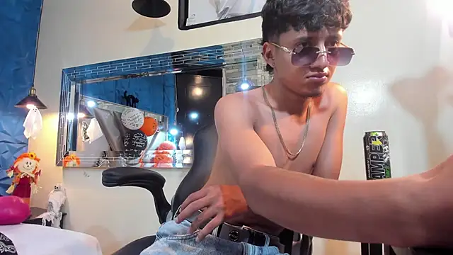 Mr_Dylan1n Live XXX chat