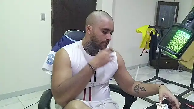Živý XXX chat aronmiller404