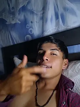 ZaneHoward XXX чат на живо