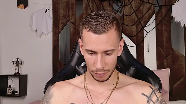 Czat XXX na żywo – J_king__