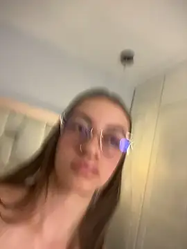 Chat XXX en directo de Chloe_Key