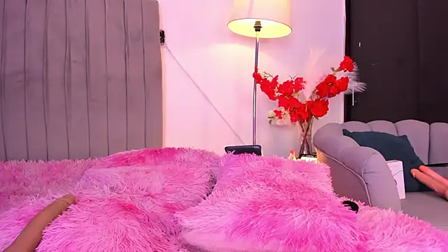 Hunter_Moon Adlı Modelin Canlı XXX Sohbeti