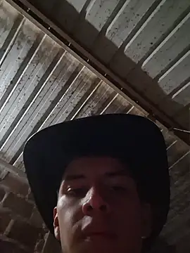 ZaneHoward XXX чат на живо