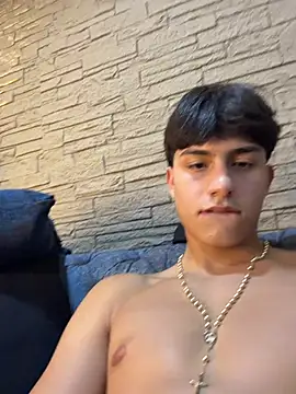 Lander_Cruz's Live XXX Chat