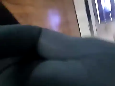 Show modela uleglasuczPL na web-kameri