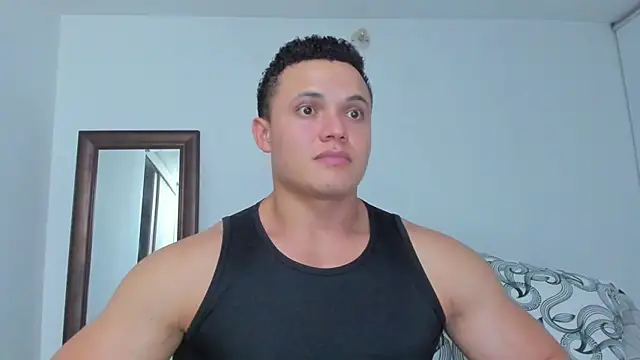 Chat XXX Live KingLevi01