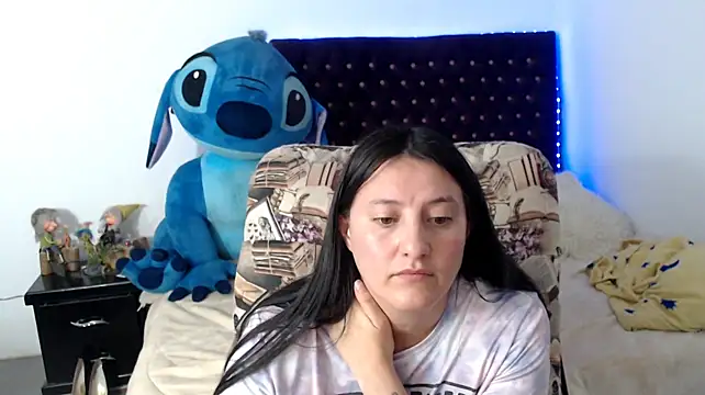 Lorenahot_06 Chat XXX in diretta